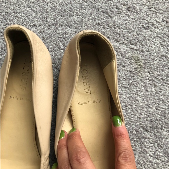 J.CREW leather tan ballet  flats with with gold studs - Picture 2 of 5